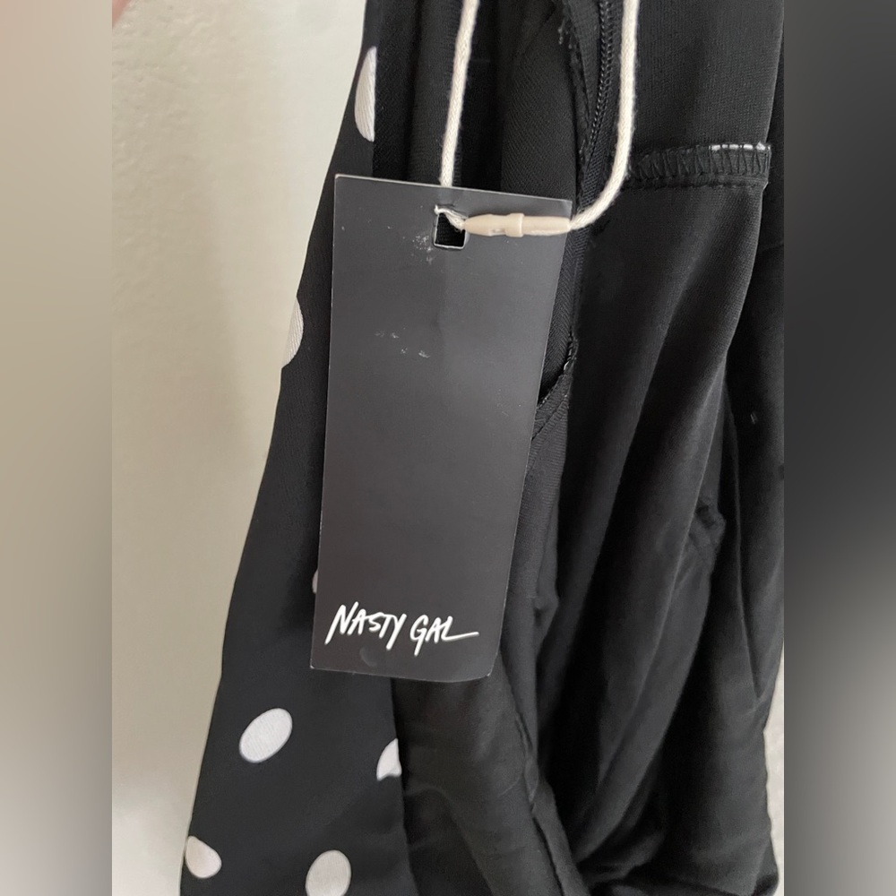 NWT NASTY GAL Angel Sleeve Polka Dot Ruffle Maxi Dress size L V-neck size M - Picture 7 of 9